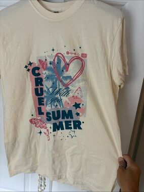 ❤️TAYLOR SWIFT🩵Cruel Summer tee, MED